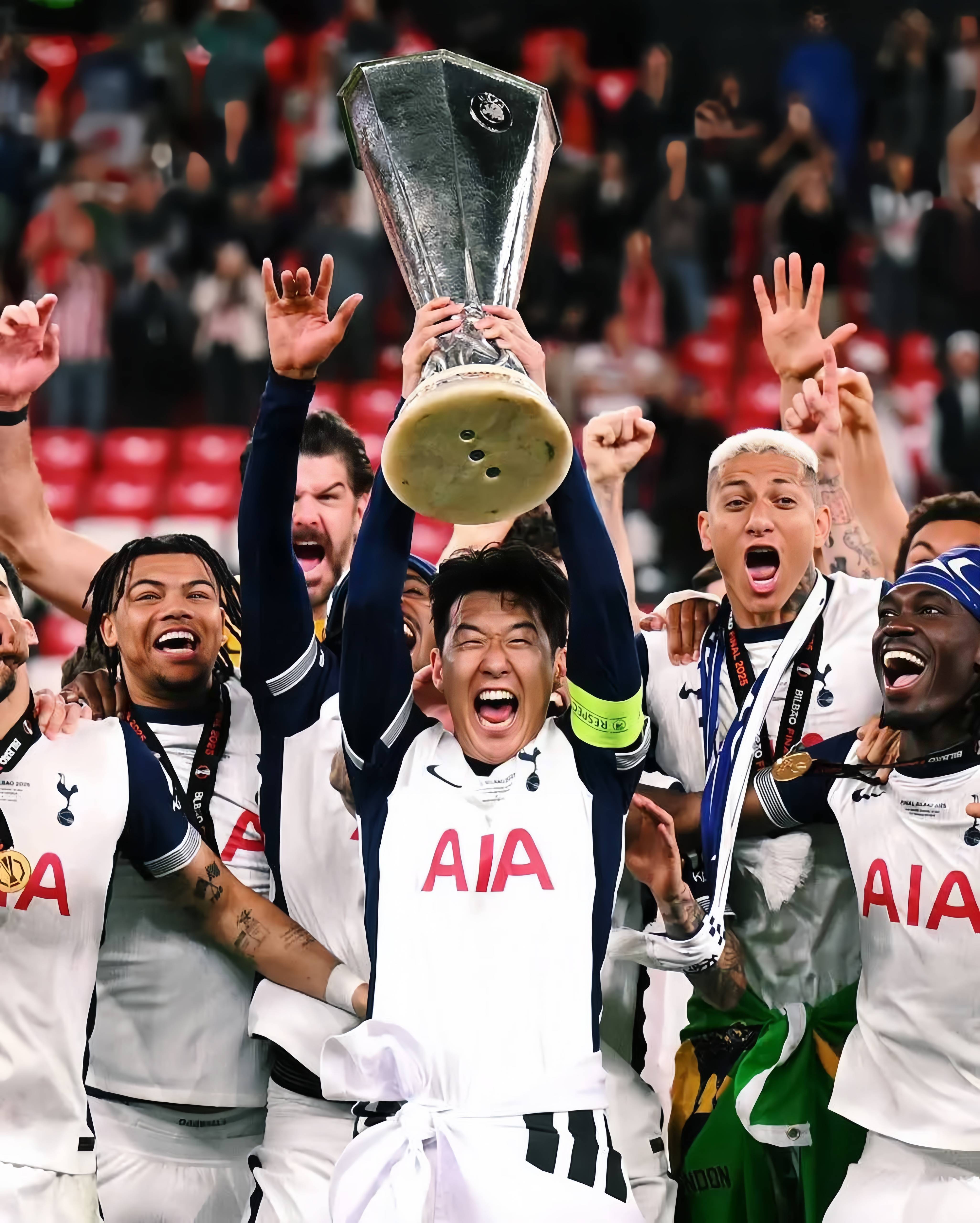 包含加拿大鏖战西班牙，孙兴慜打破历史纪录的词条