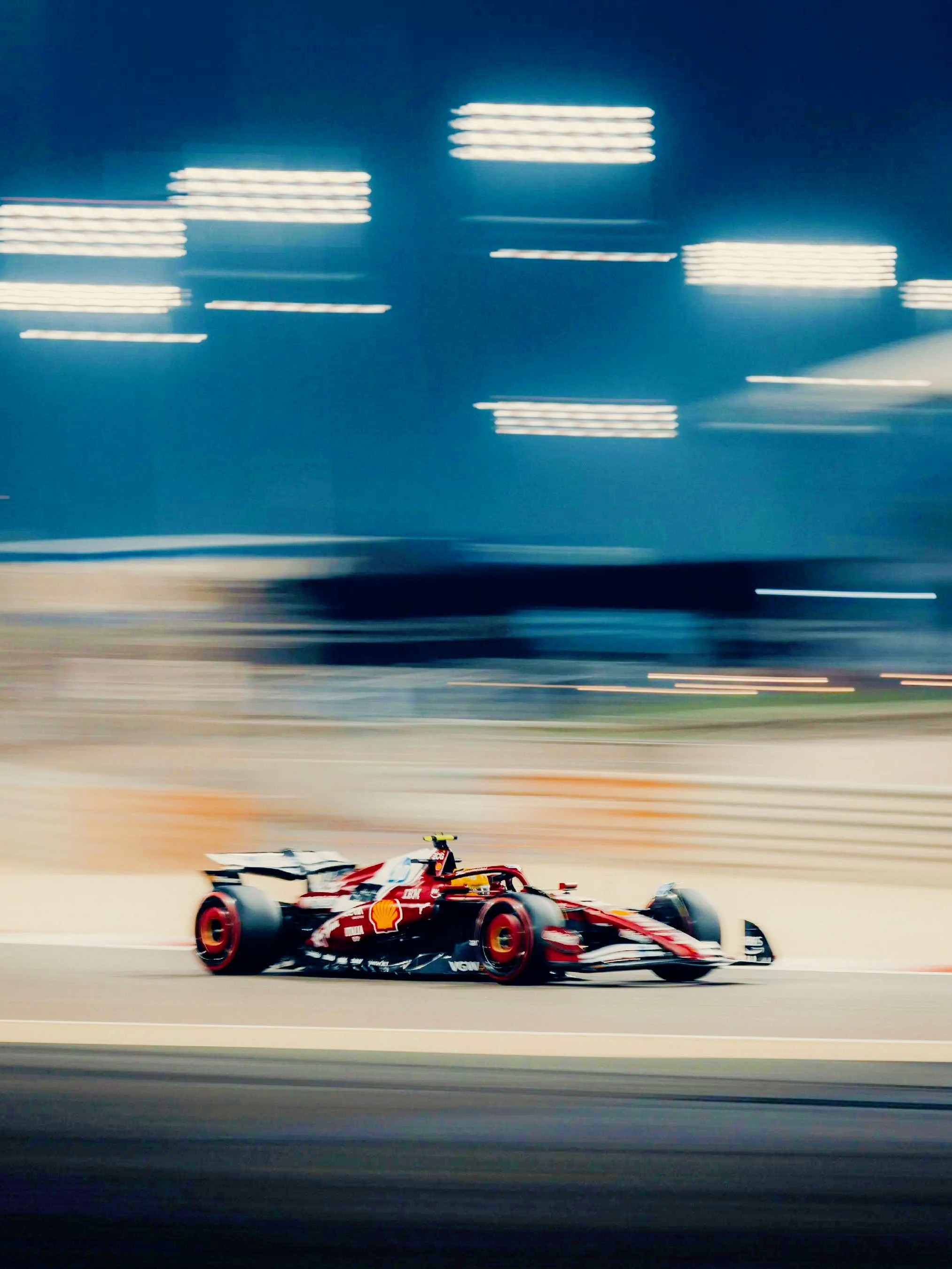 哈斯车队绝杀法拉利，塞恩斯高光表现