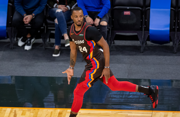 魔术险胜辽宁队，麦科勒姆刷新纪录