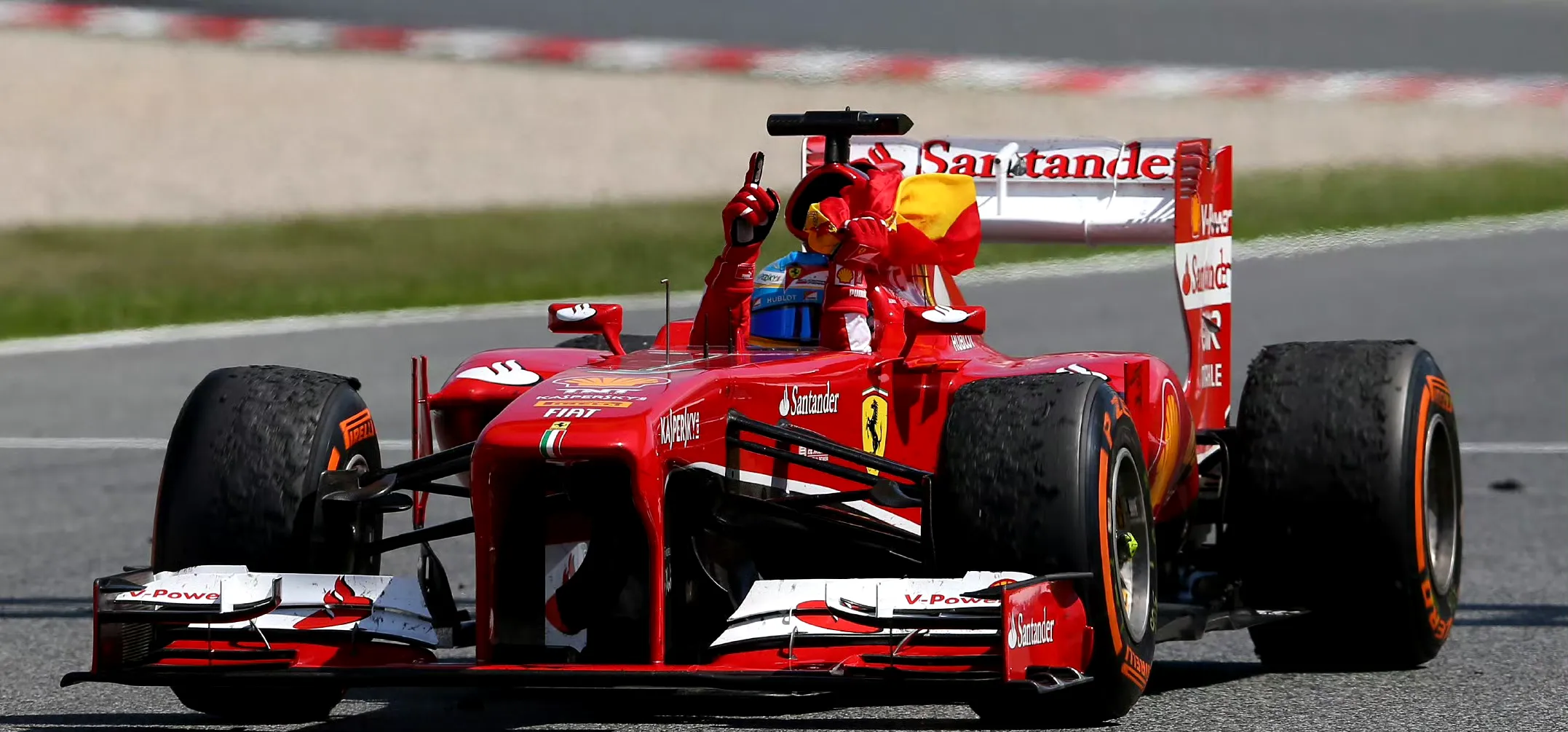 阿斯顿马丁力克红牛车队,阿隆索关键制胜的简单介绍 阿斯顿马丁力克红牛车队,阿隆索关键制胜的简单介绍