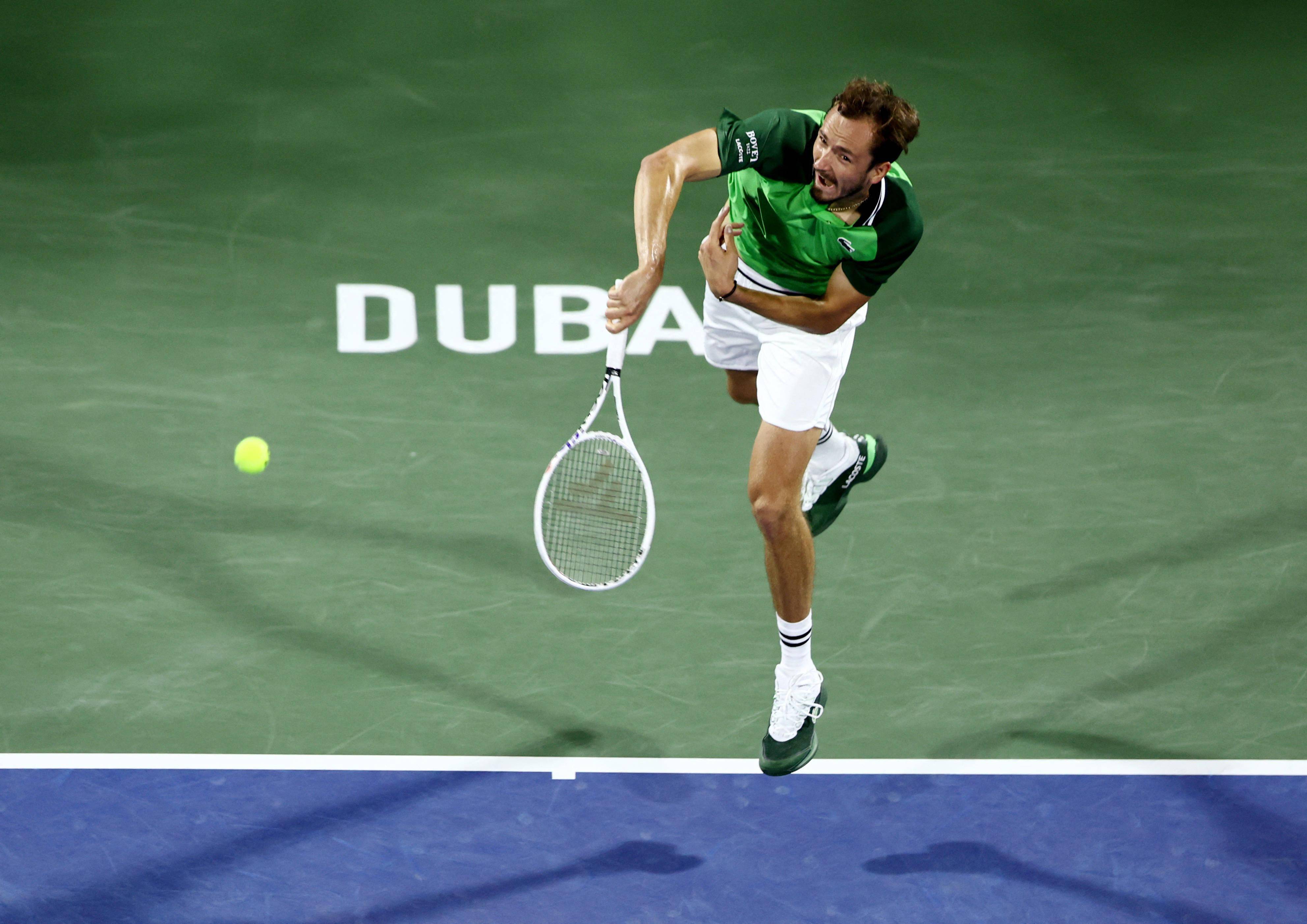 关于美网鏖战戴维斯杯,梅德韦杰夫点燃赛场的信息 关于美网鏖战戴维斯杯,梅德韦杰夫点燃赛场的信息