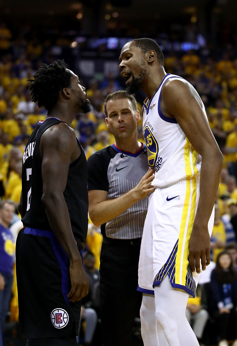 猛龙队主场不敌强敌遭遇两连败! 猛龙队主场不敌强敌遭遇两连败!