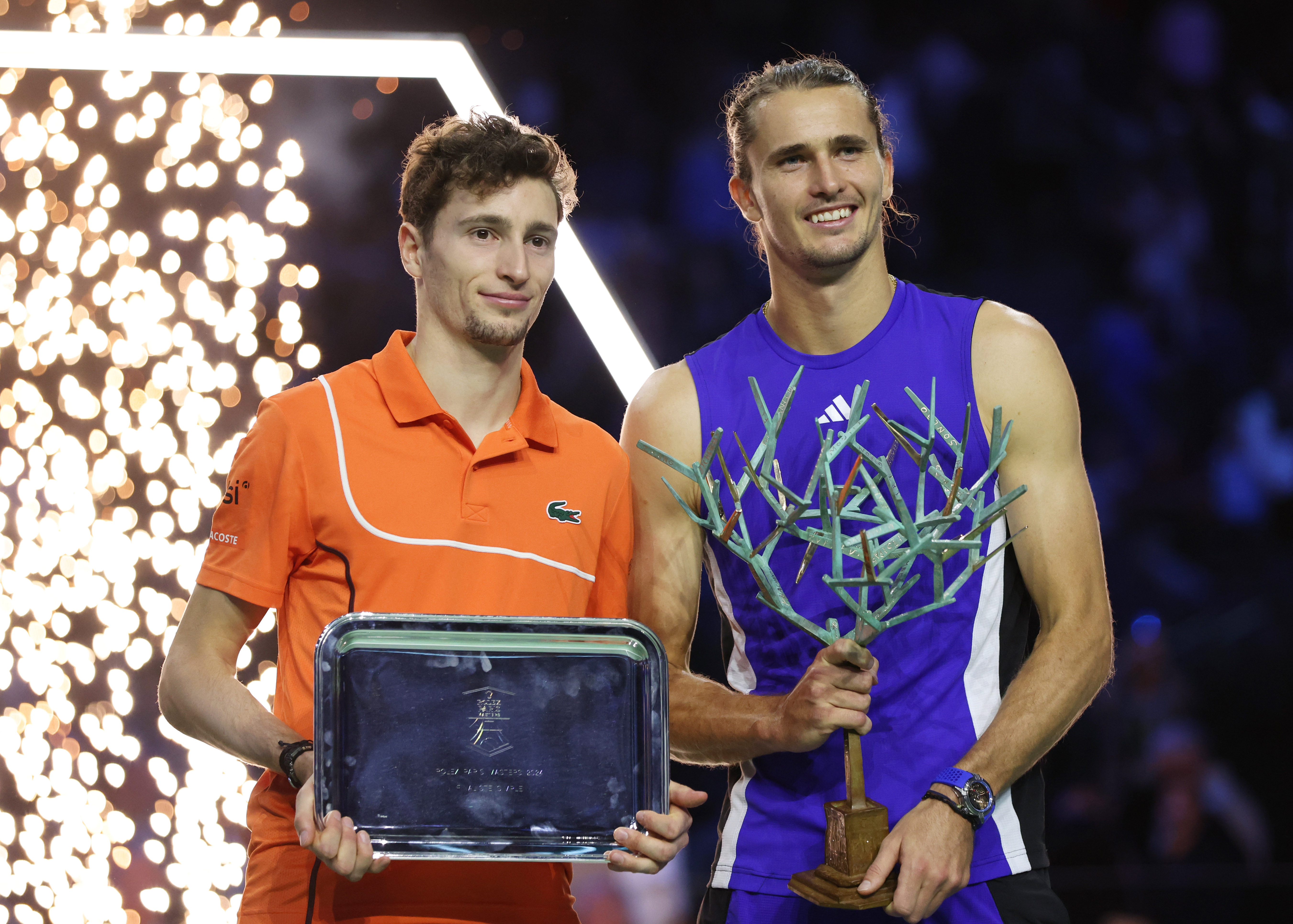 关于欧洲网球队险胜法国网球队，兹维列夫打破历史纪录的信息