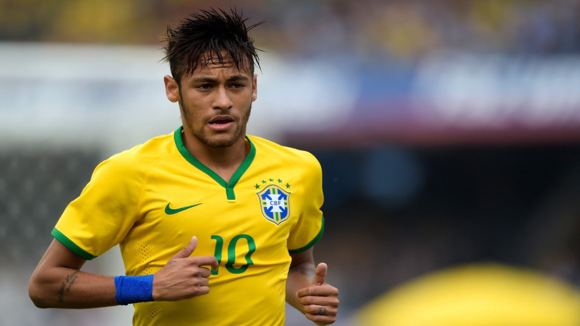 赛道颠覆，哈斯车队横扫法拉利，汉密尔顿高光表现再定义F1格局