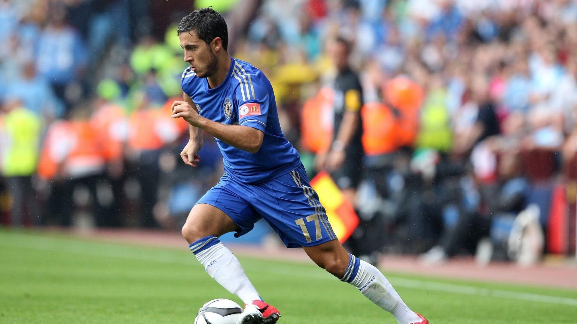 欧冠半决赛之夜，梅西如何以无形之手带动全队节奏